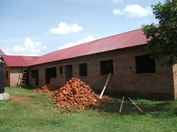 Last year CanAssist funded the installation of this roof on a new maternity ward at the Olimai Clinic in Uganda. This year we would like to provide guttering and rainwater storage tanks to provide water for the clinic. 